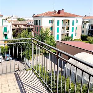 Appartamento In Affitto a Modena