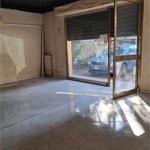 Negozio In Vendita a Modena