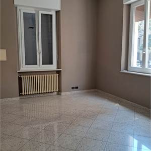 Ufficio In Affitto a Modena
